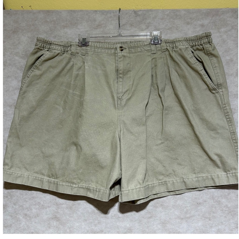 Big Dogs Mens (5X ?) Khaki Cotton Canvas Pleated Elastic Waist Shorts 7.5 Inseam